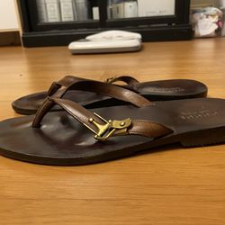 Gucci Men Size 9 ($90)