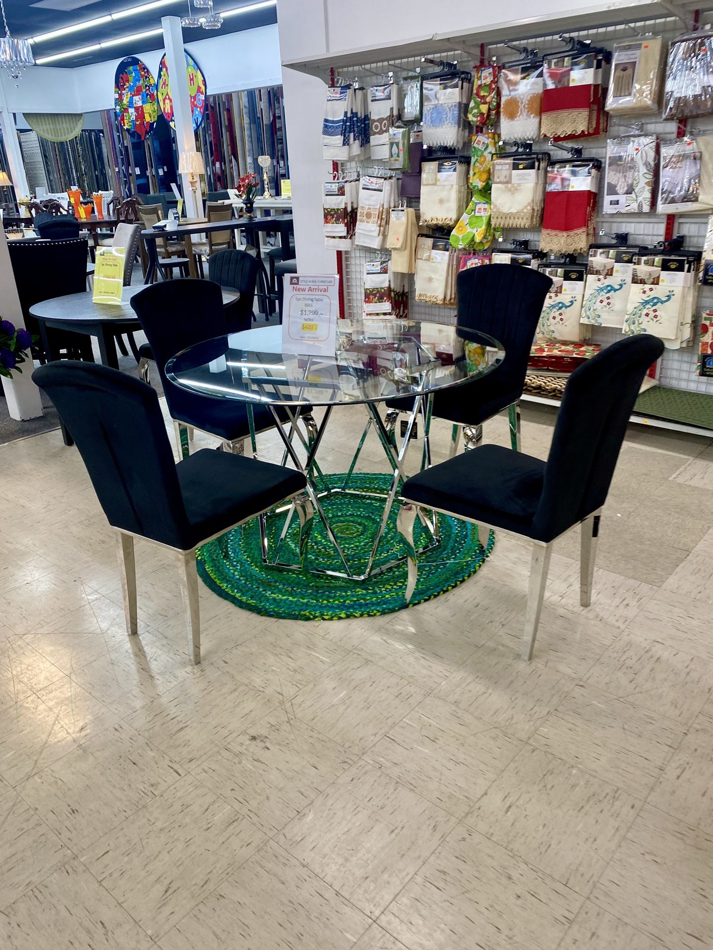 5pc Dinning Table Set $499