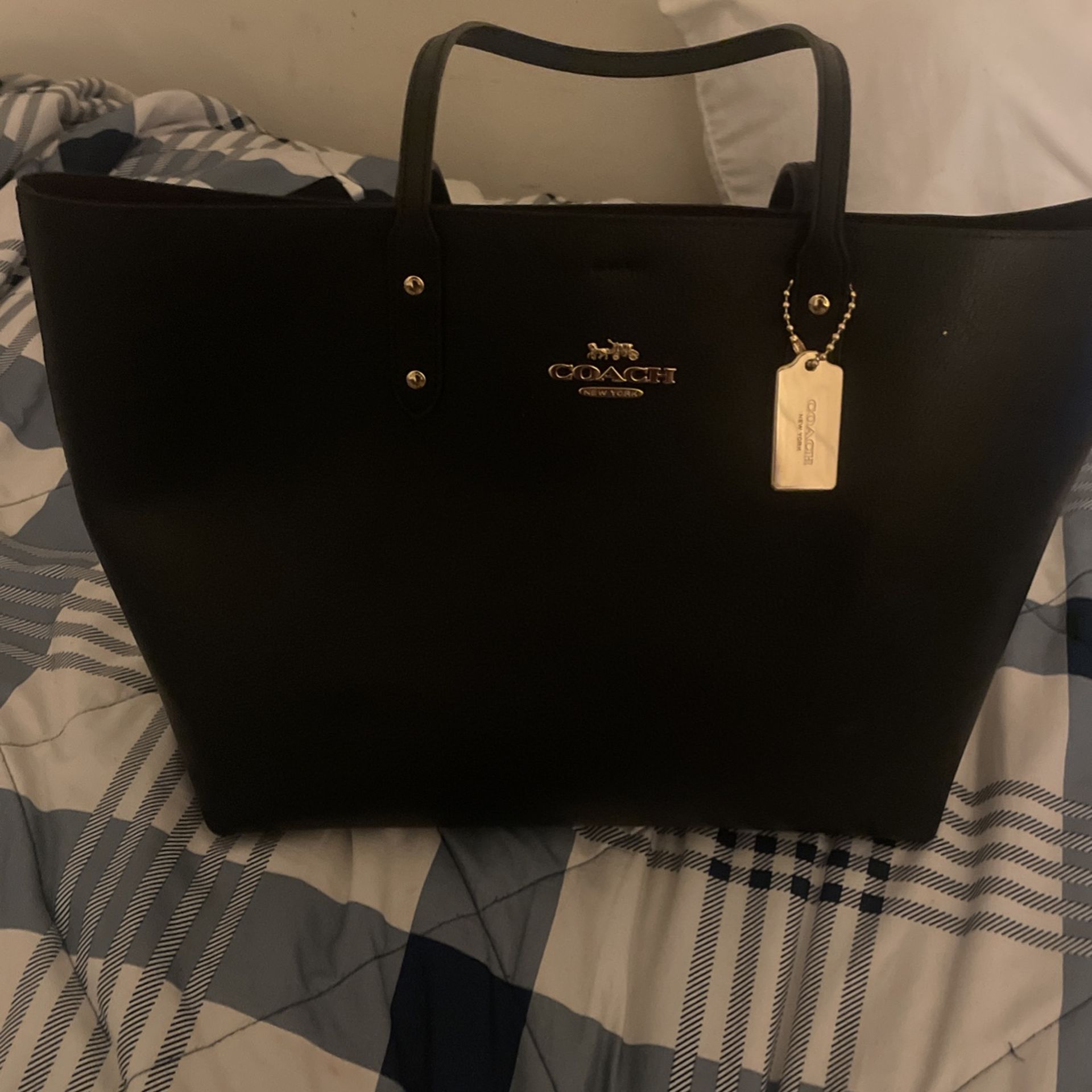 Large Leather Gold Tote Coach Bag 