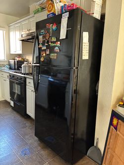 Nice Refrigerator Sale like new used