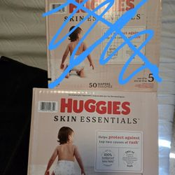 Huggies Diapers Size 5 NEW 