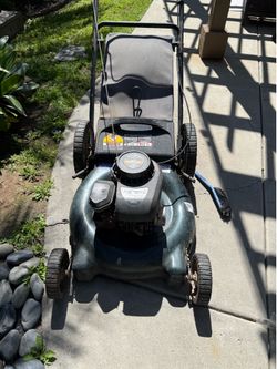 Gas lawnmower