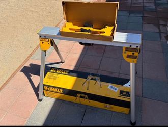 DEWALT - 15.4 Ibs. Heavy Duty Work Stand with Miter Saw Mounting Brackets