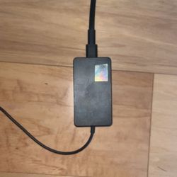 Microsoft Surface Charger (negociable)