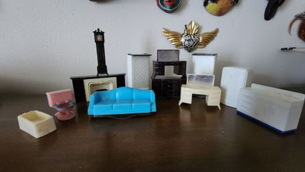 VINTAGE 1940s/50s Dollhouse Furniture Lot - Plasco & More