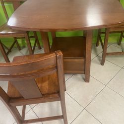 Table And Chair, Mesa Y Silas