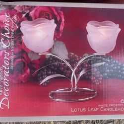 Davco Presents Decorators Choice Leaf Candle Holder (NEW)