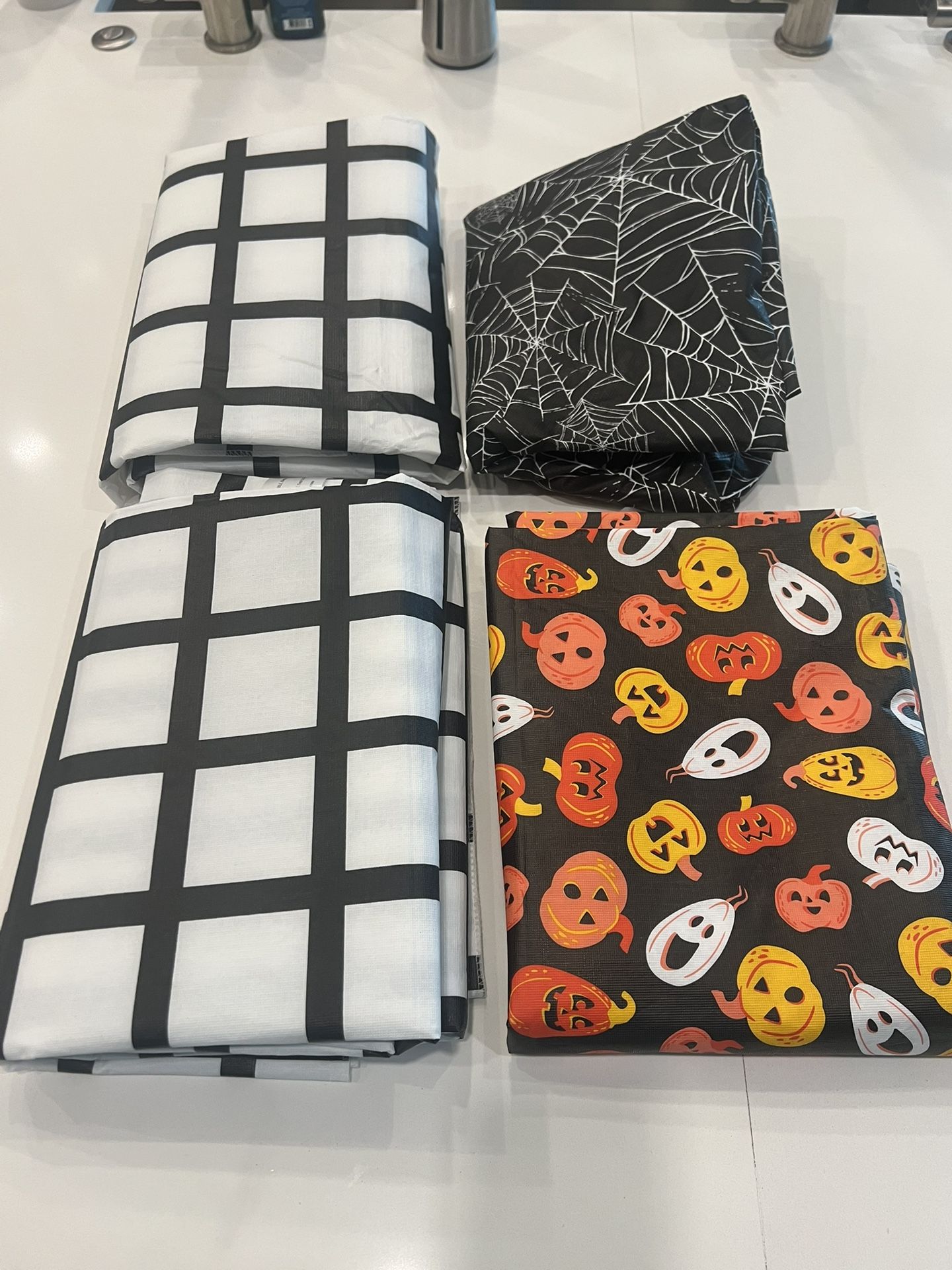 Set Of 4 Tablecloths