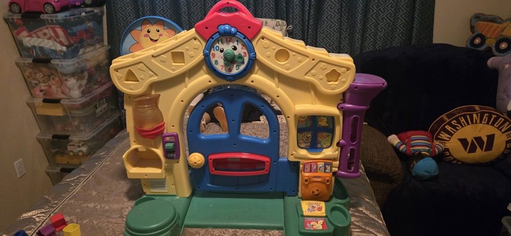 Fisher Price Laugh & Learning Home