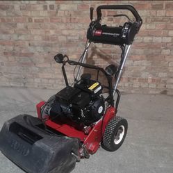 2014 Toro Greensmaster 800 - Professional Reel Mower