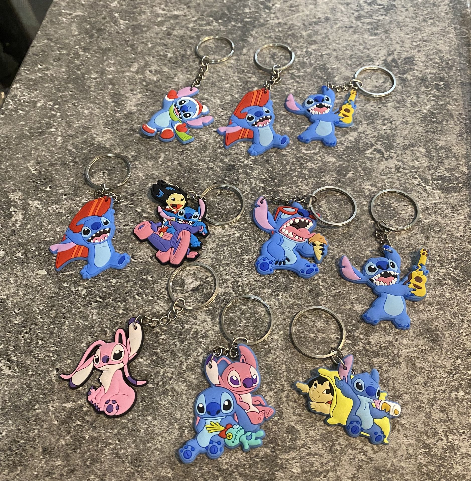 Lilo And Stitch Birthday Party Kit, Key chains, buttons, gift boxes, New !