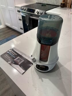 Baby Brezza bottle warmer