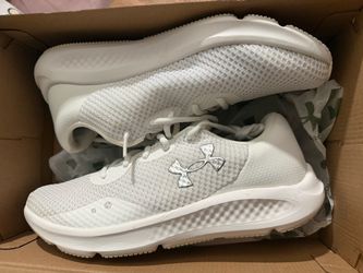 Men’s 8.5 Under Armour White Sneakers