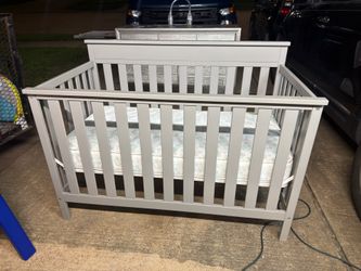 Crib and mattress