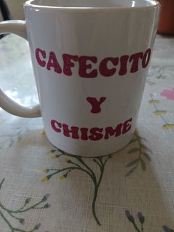 Cafecito Y Chisme Mug 