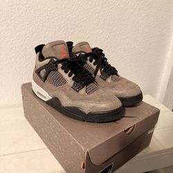 AIR JORDAN 4 TAUPE HAZE