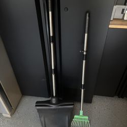 Hygena Scoop Odor Blocking Swivel Bin & Long Handle Rake Dog Poop Scooper