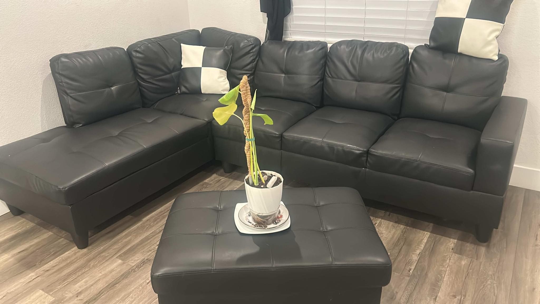 Black Leather Sectional Couches