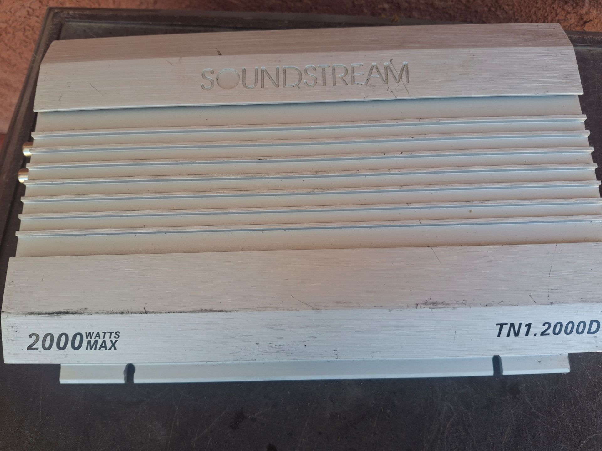 AMPLIFICADOR AMPLIFIER SOUNDSTREAM 2000.1 MONO BLOCK GOOD CONDICIÓN ABLO ESPAÑOL