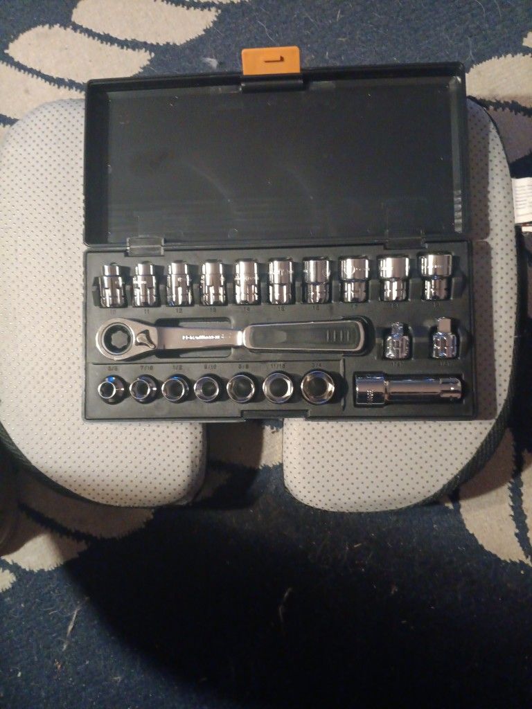 Gearwrench 21pc. Sae/metric Pass-thru Socket Set. . Up To 40 % Stronger And 50% Thinner