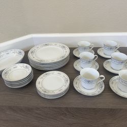 Fine Porcelain China Diane Pattern