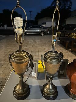 Vintage urn lamps