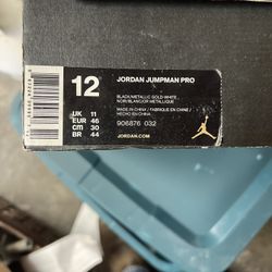 Jordan Jumpmans Size 12
