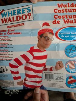 Halloween costume where's waldo