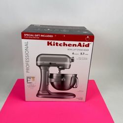 KitchenAid 600 series Professional 6 quarts Bowl-Lift Stand Mixer