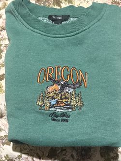 Forever 21 Oregon Embroidered Crewneck Sweatshirt