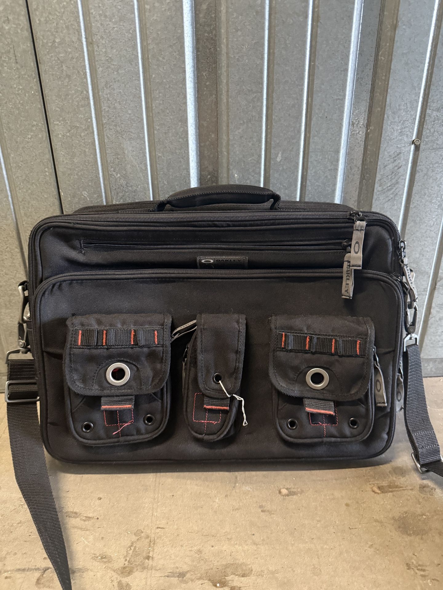 Oakley Messenger Bag