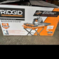 Rigid 8" Wet Tile Saw With Stand 