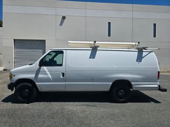 2002 Ford E-350
