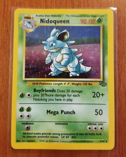 Nidoqueen holographic Pokemon card