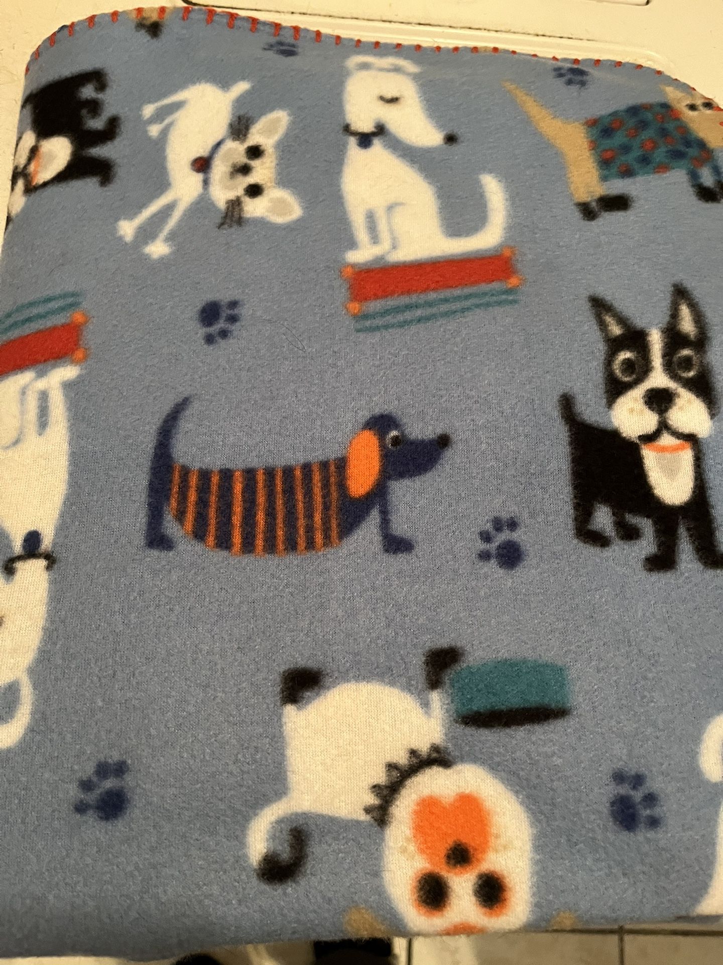 Fleece Blanket (s)