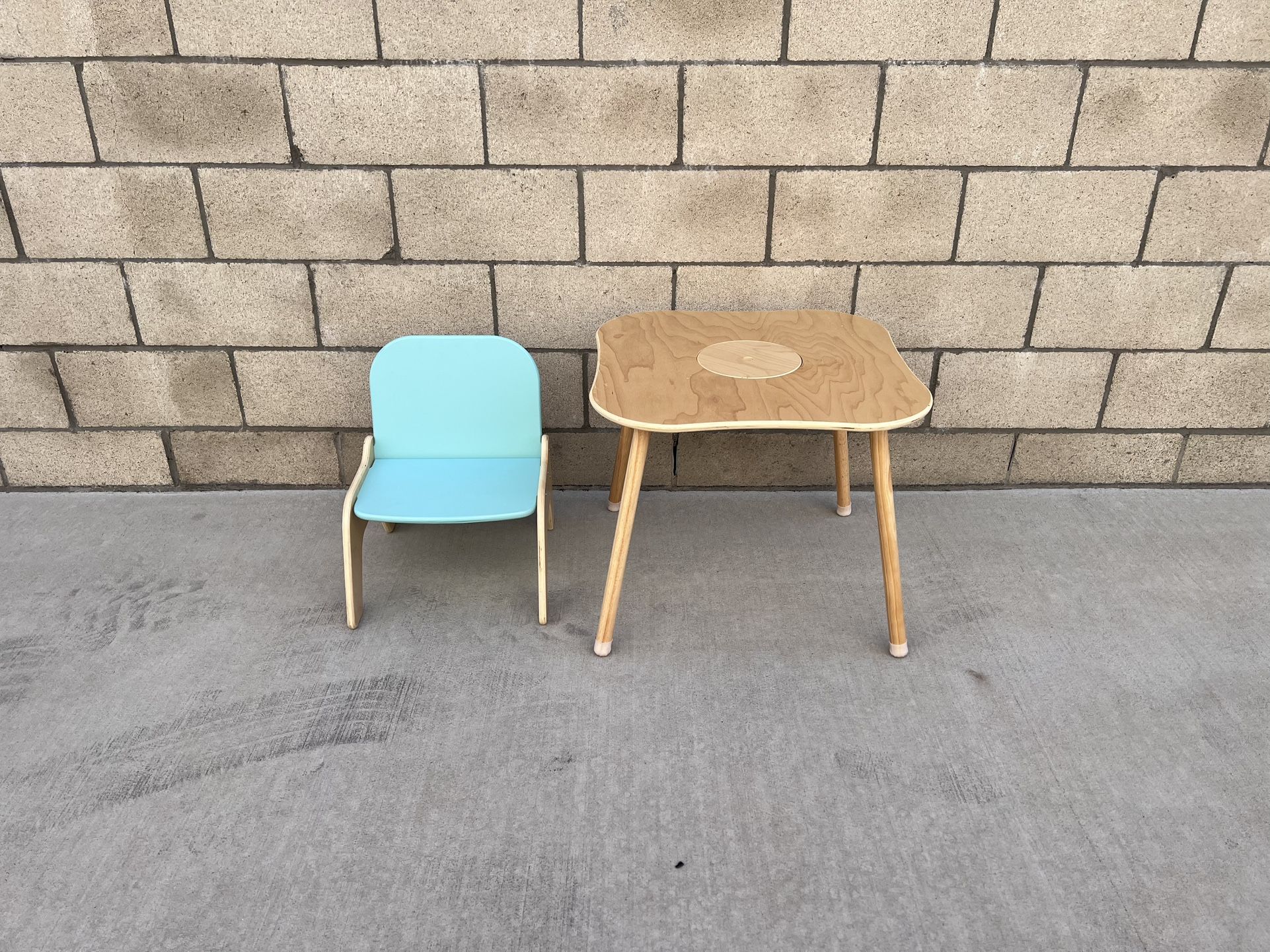 NEW Wooden Kids Table & Chair, Blue & Wood Finish **FIRM PRICE**