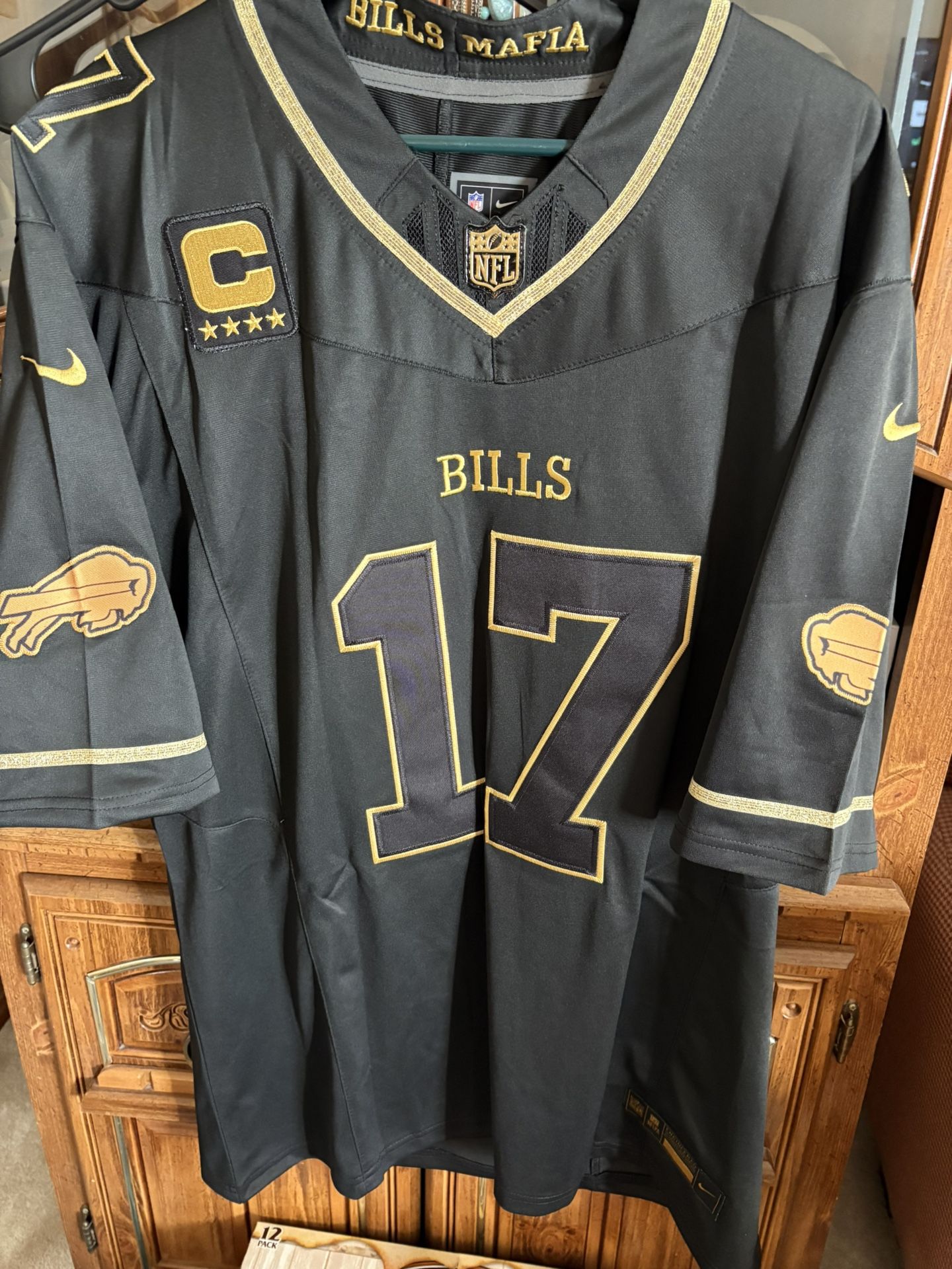 Buffalo Bills Josh Allen #17 VERY RARE BLACK SIZE 2XL $75.00