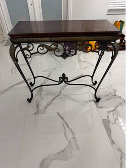 Beautiful wood console table/ entry table
