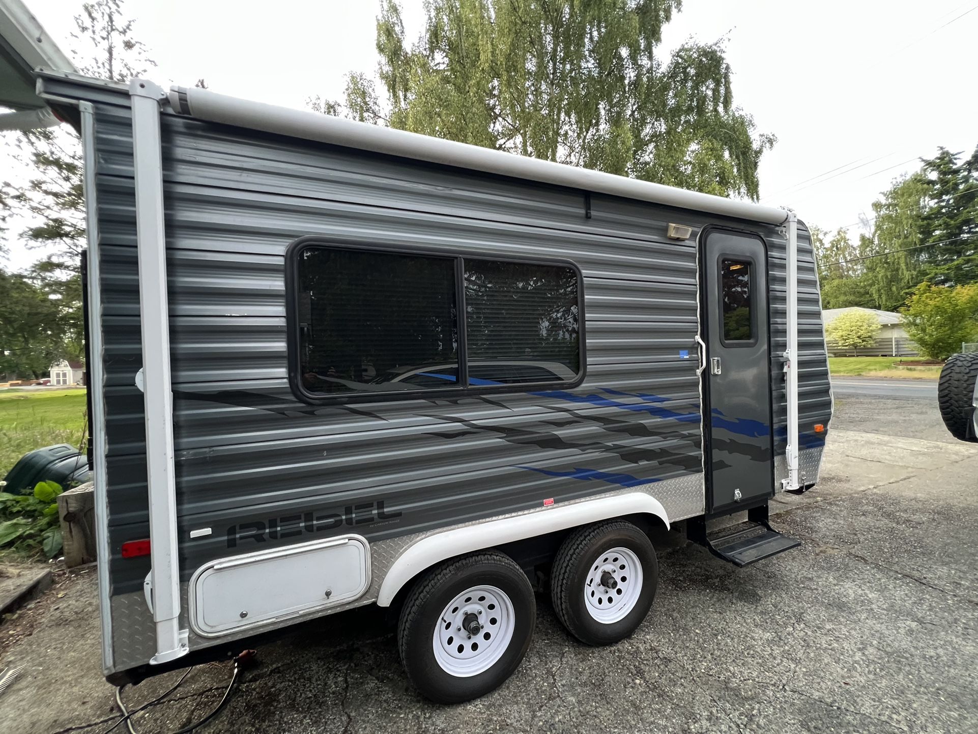 15’ Toy Hauler