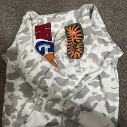 White bape hooded read description