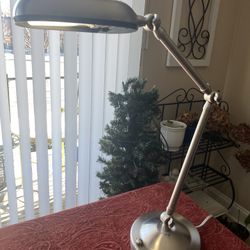 Sharper Image with Built In Class P Ballast Model S1481