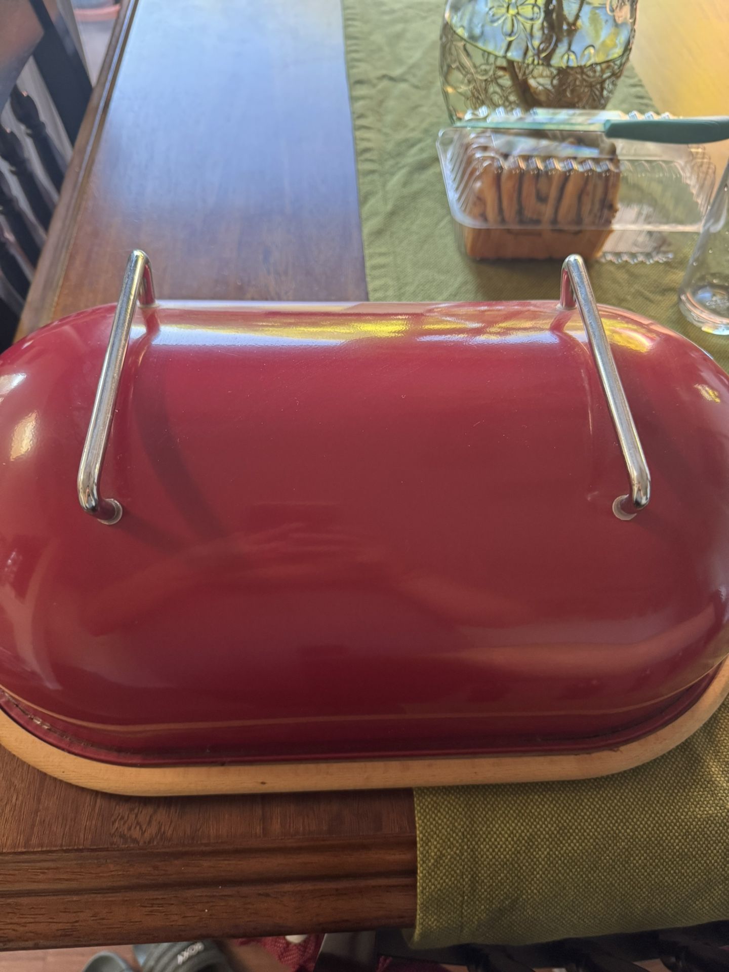 Bread Holder Red