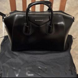 Givenchy Antigona bag