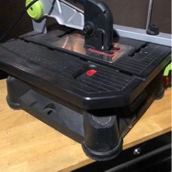 Rockwell Blade Runner Table Saw 
