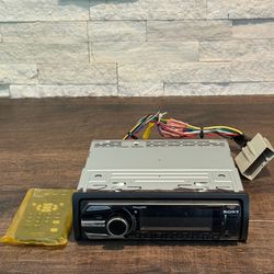 Sony CDX-GT660UP Car CD Player Receiver MP3/USB/AUX SiriusXM +Remote And Harness