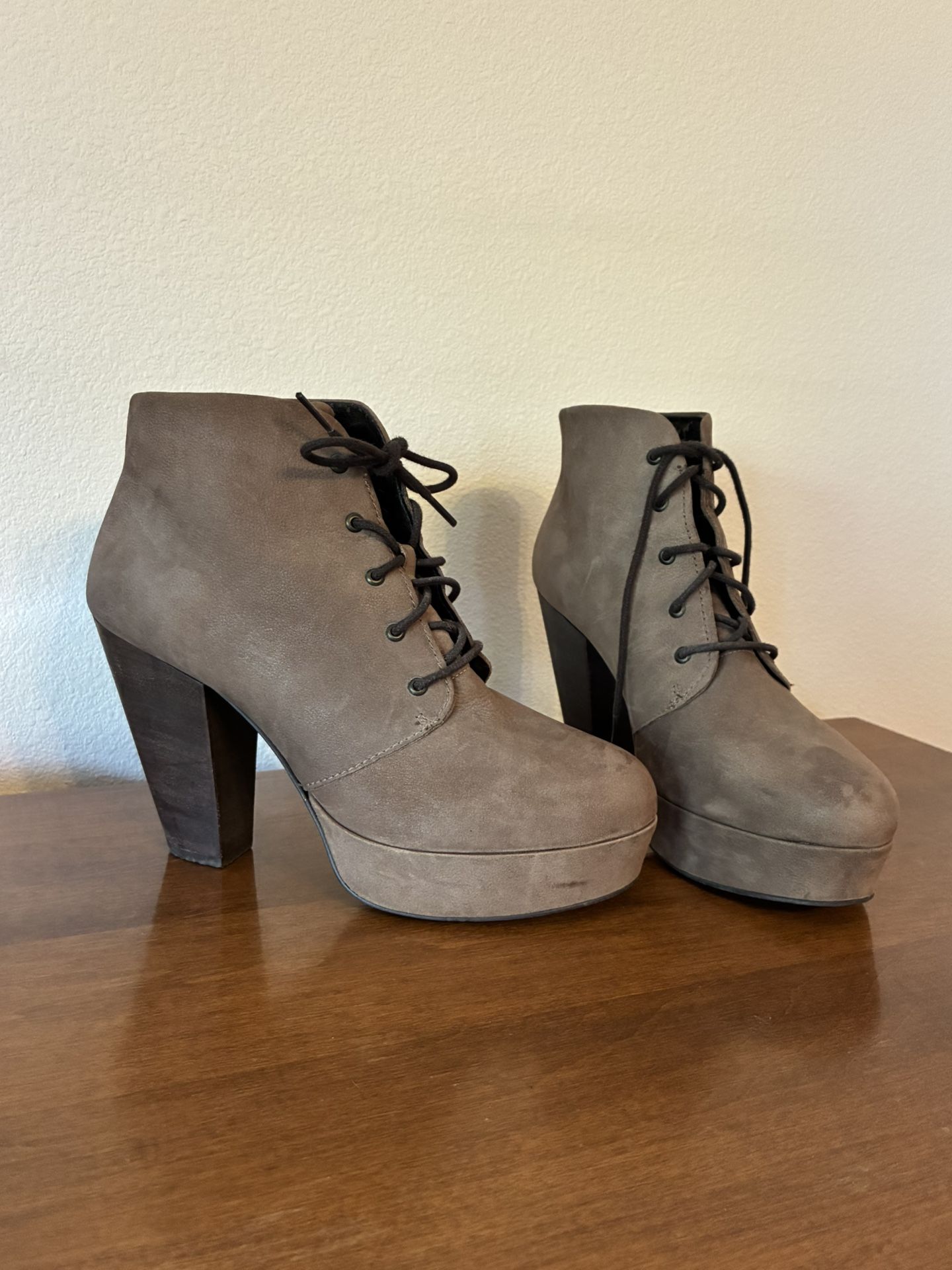 Steve Madden Boots