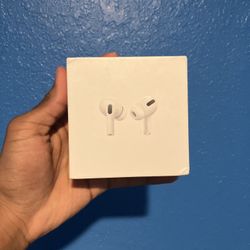 AirPod Pros MagSafe Charging 