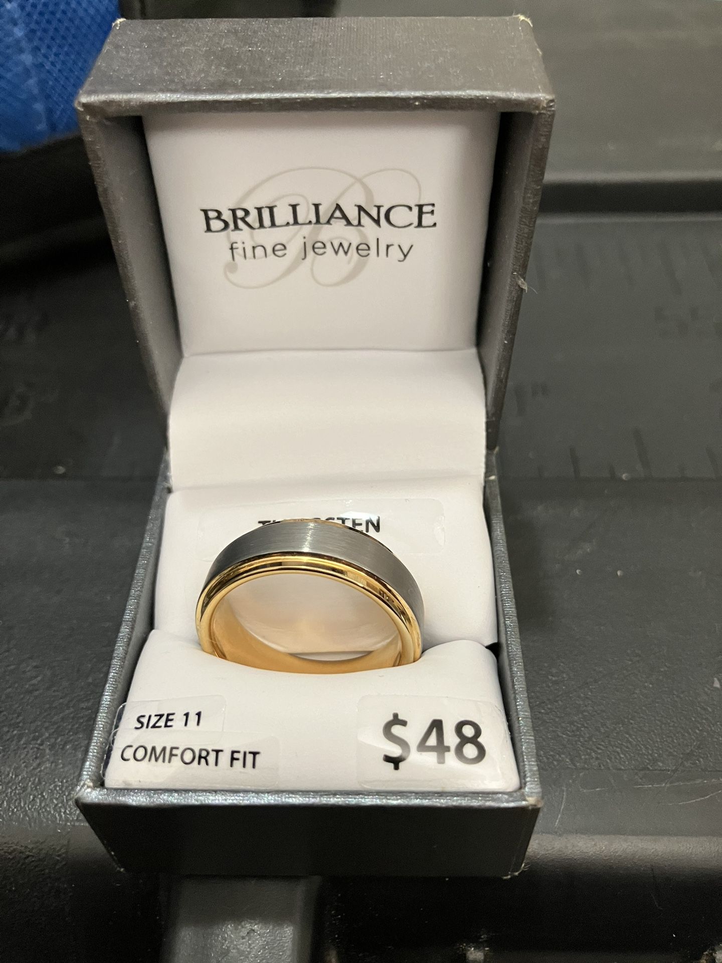 Men’s Wedding Ring Size 11