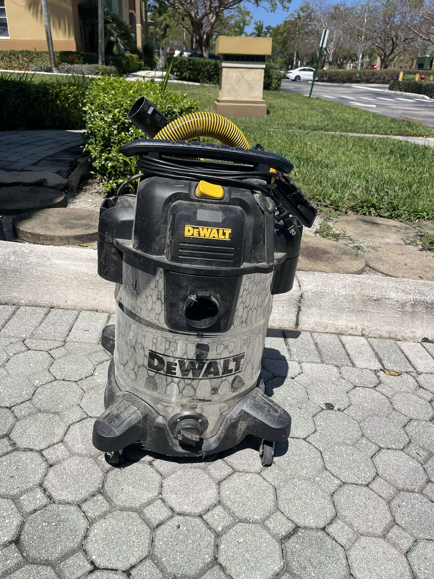 Dewalt Vacuum