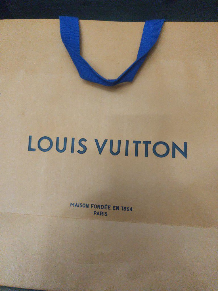 Louis Vuitton LV Women Reykjavik Gradient Cashmere Scarf with Iconic  Monogram-Blue - LULUX